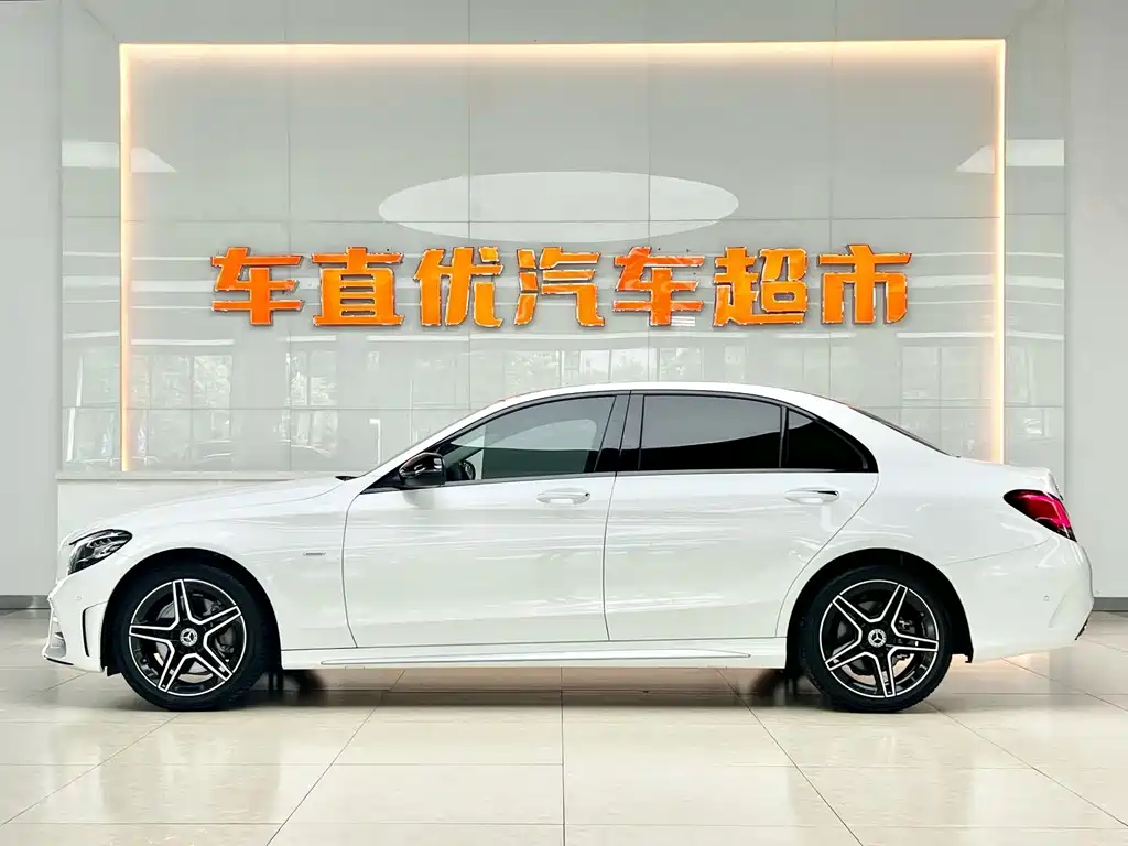 Mercedes-Benz C-Class — миниатюра 4