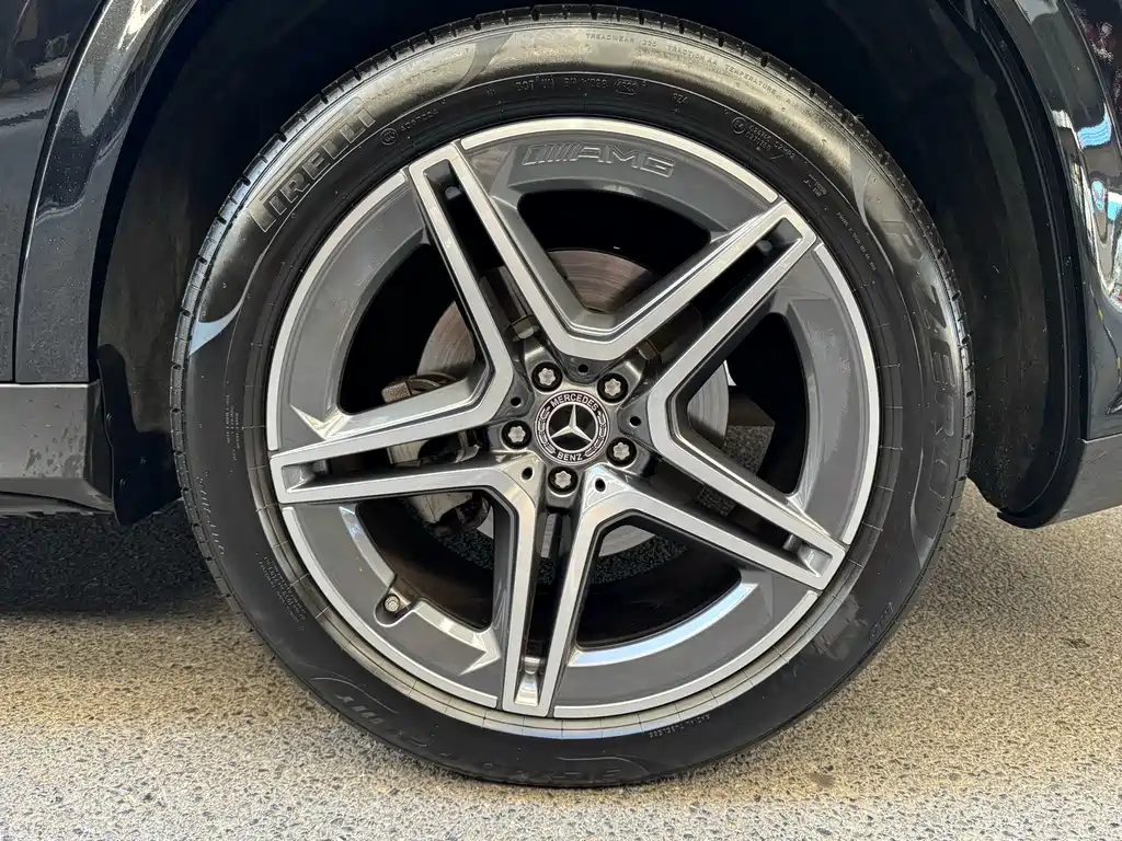 Mercedes-Benz GLS — миниатюра 17