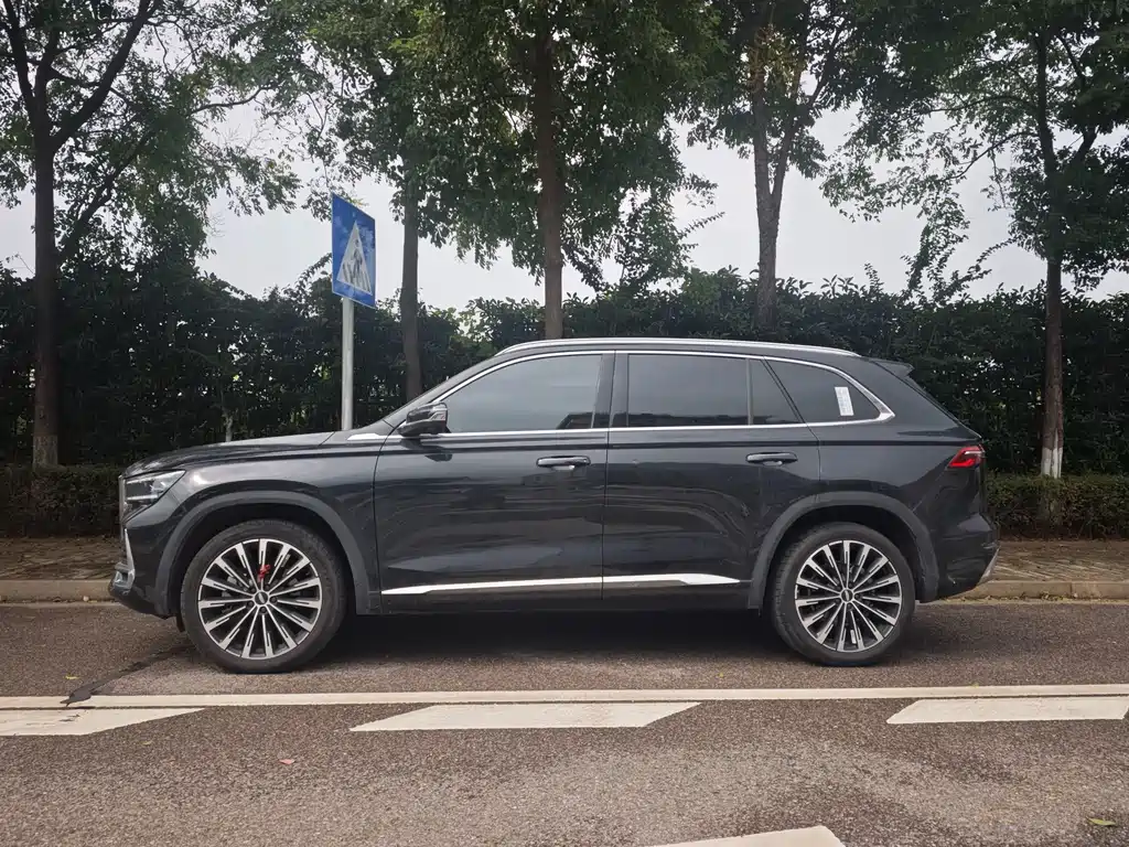 Geely Xingyue L — миниатюра 2