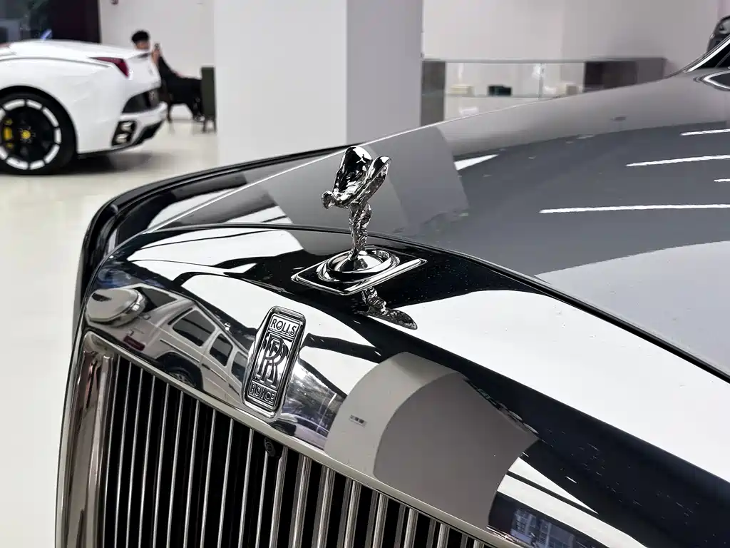 Rolls-Royce Phantom — миниатюра 6