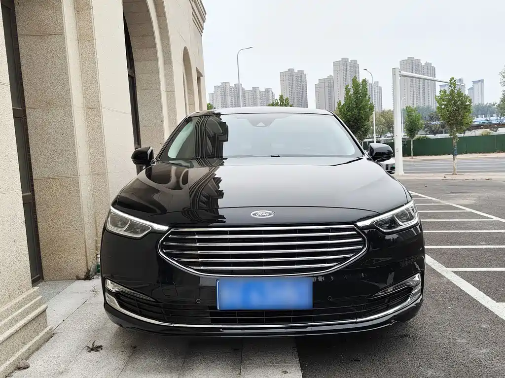 Ford Taurus — миниатюра 2