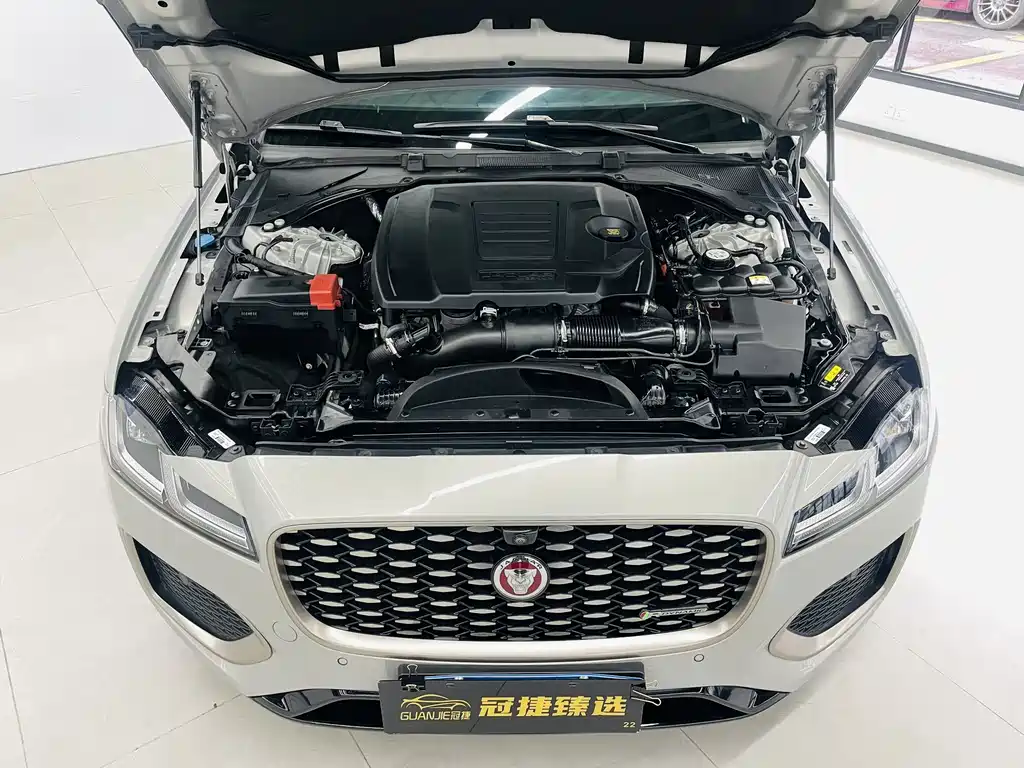 Jaguar XFL — миниатюра 2