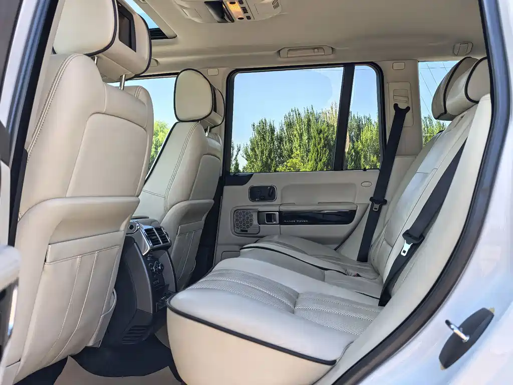 Land Rover Range Rover — миниатюра 12