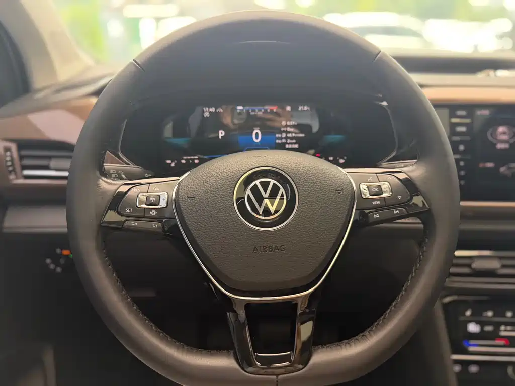 Volkswagen Tharu — миниатюра 8