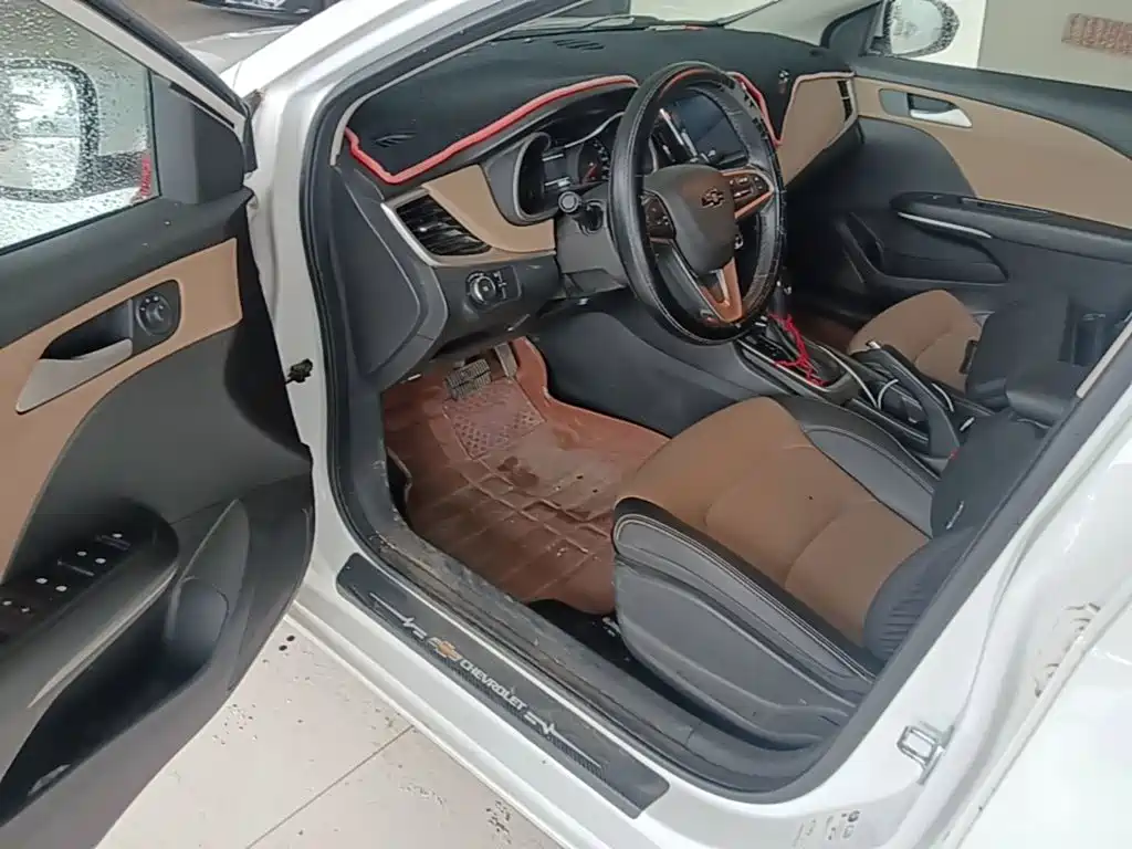 Chevrolet Monza — миниатюра 16
