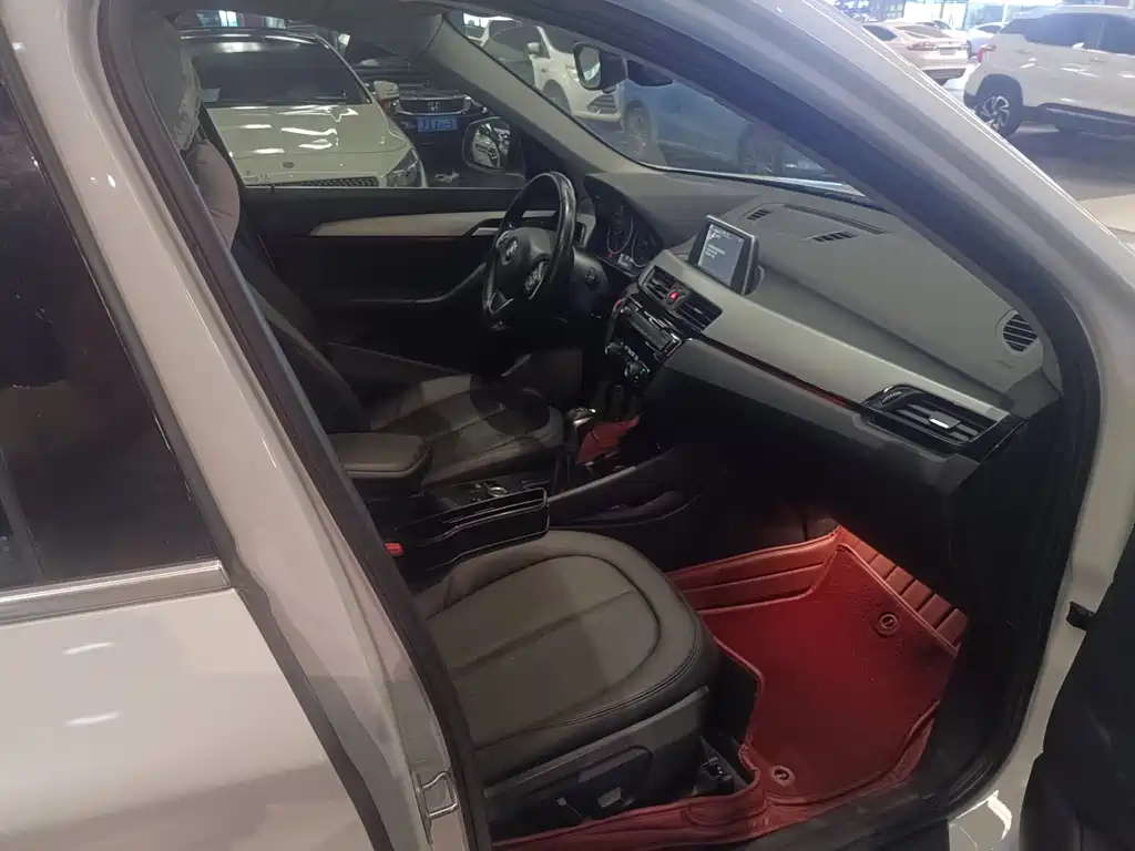 BMW X1 — миниатюра 7