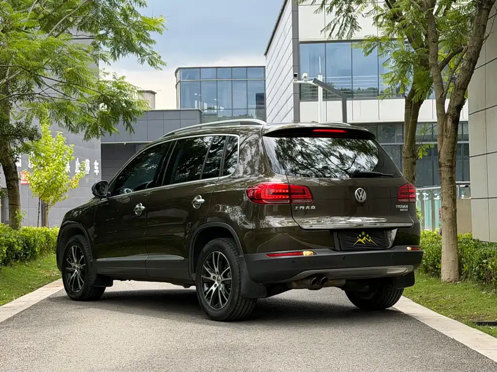 Volkswagen Tiguan — миниатюра 4