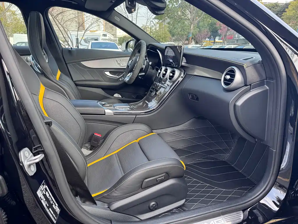 MERCEDES-BENZ C CLASS AMG