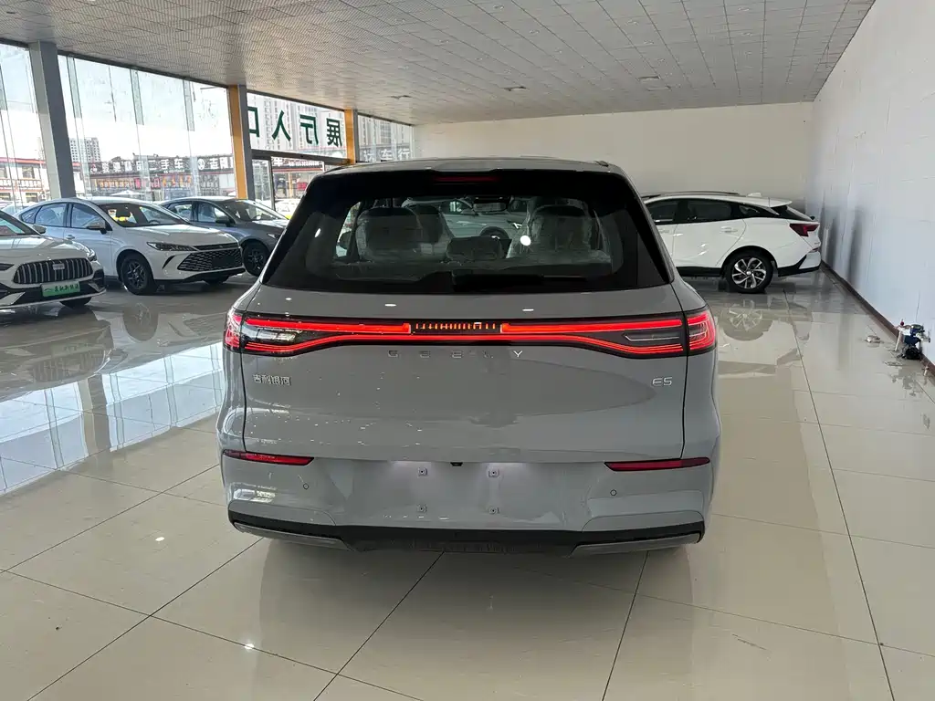 Geely Galaxy Galaxy E5 E5 2026 530km
