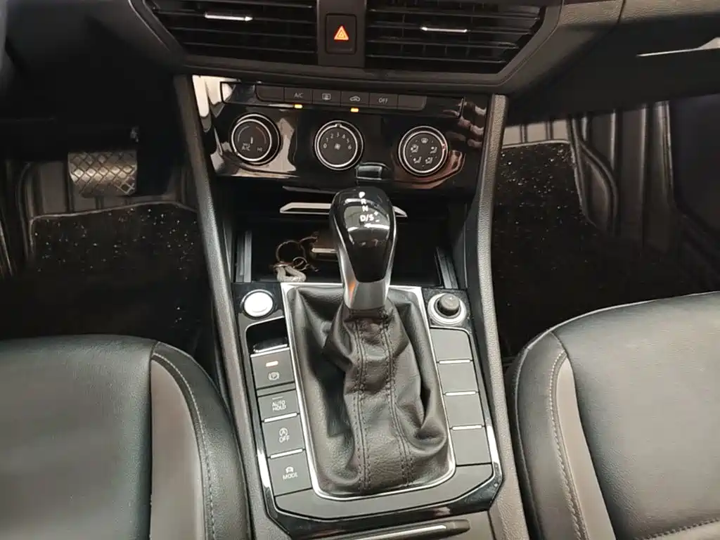 Volkswagen Sagitar — миниатюра 14