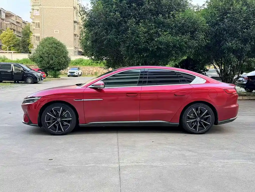 BYD Han — миниатюра 15