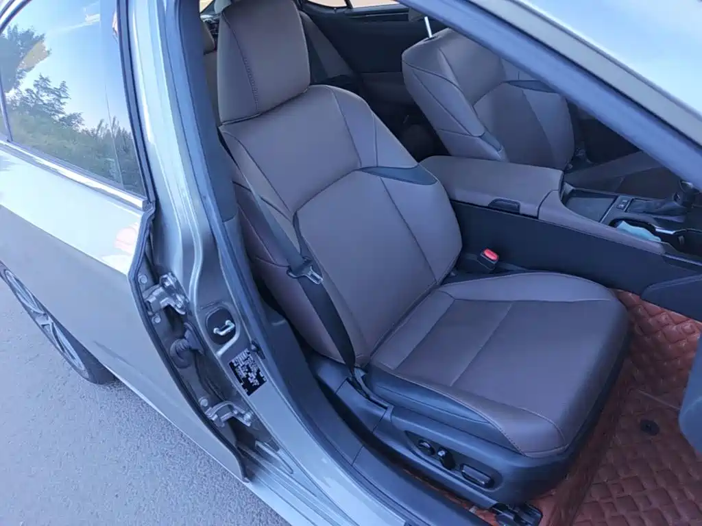 Lexus ES — миниатюра 25