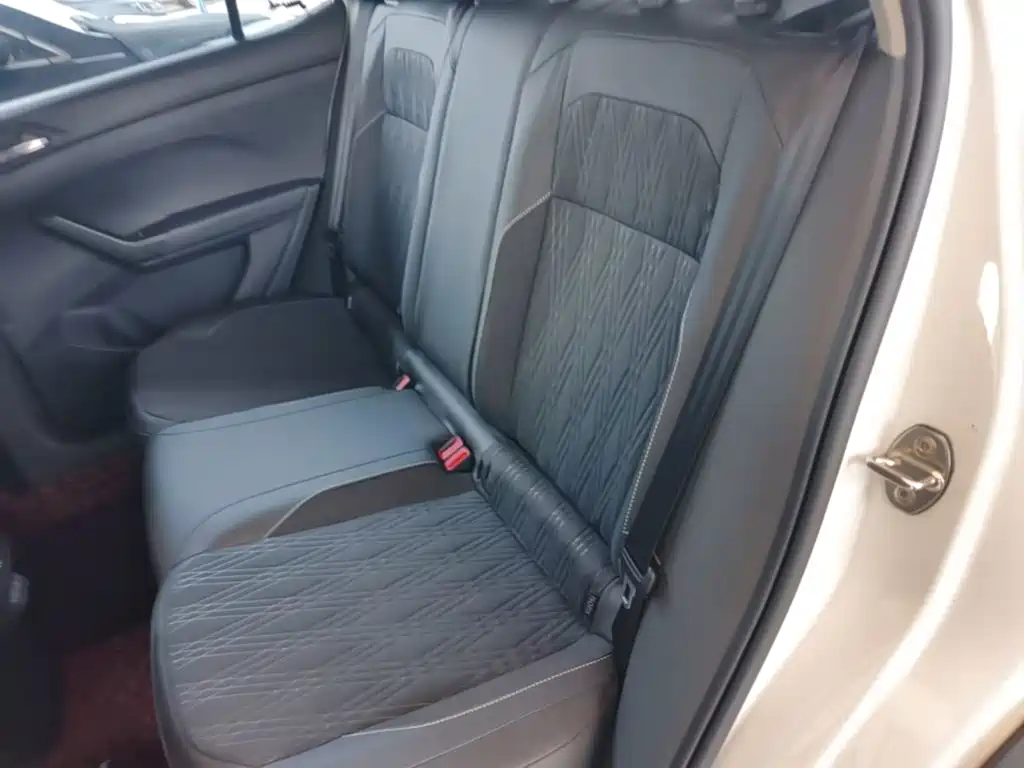 Volkswagen T-Cross — миниатюра 17