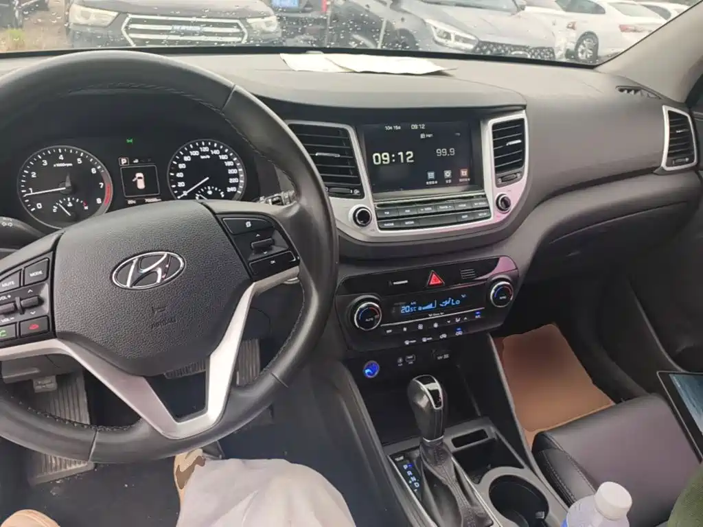 Hyundai Tucson — миниатюра 10