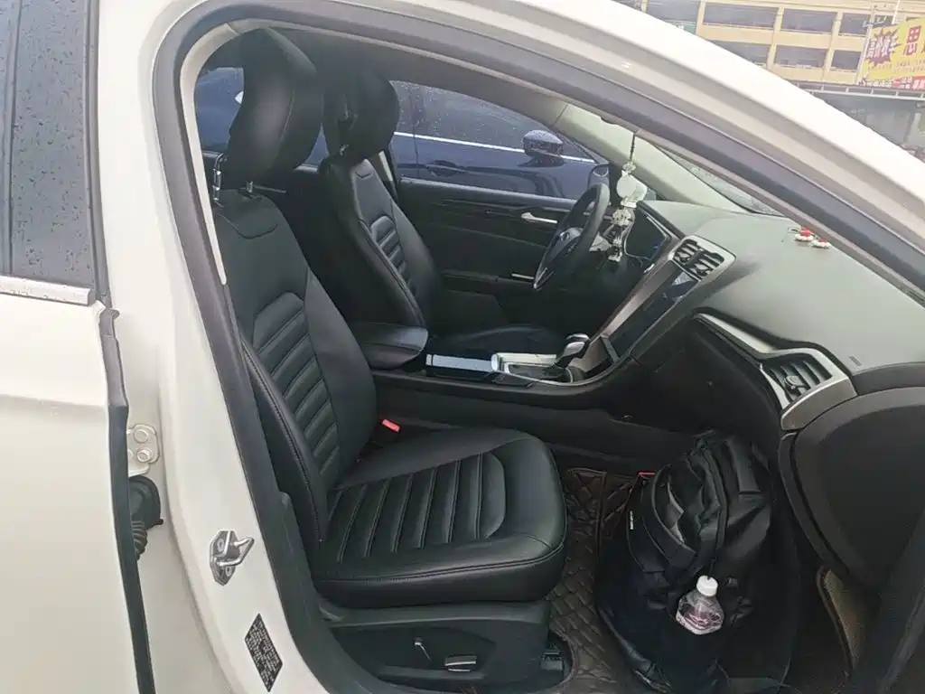 Ford Mondeo — миниатюра 25