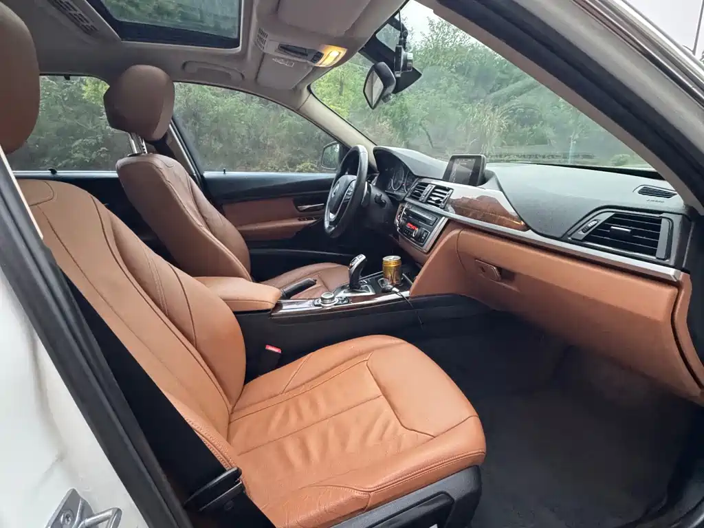 BMW 3 Series — миниатюра 7