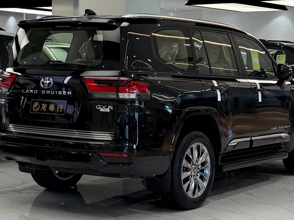 Toyota Land Cruiser LC300 2025 3.3T