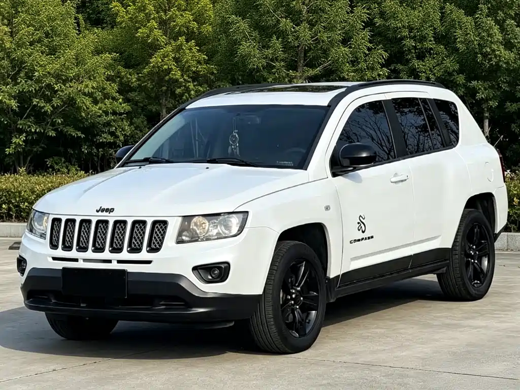 Jeep Compass (Import) 2012