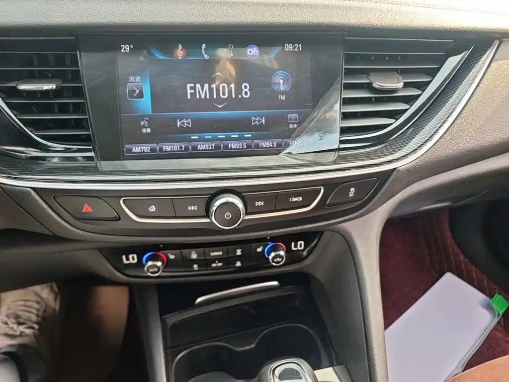 Buick Regal — миниатюра 13