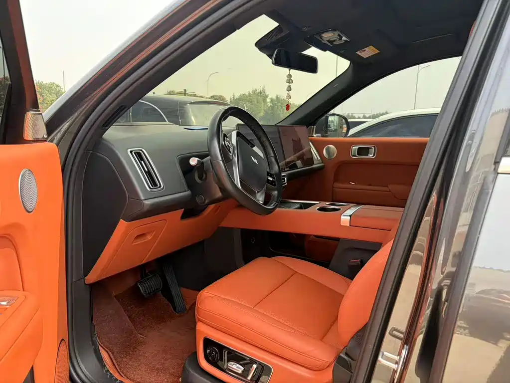 Li Auto Li L8 — миниатюра 4