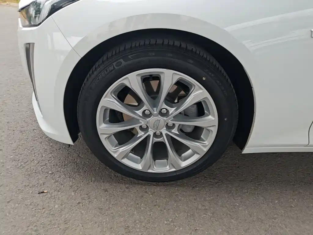 Cadillac CT5 — миниатюра 23