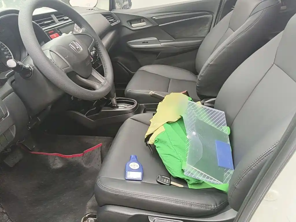 Honda Fit — миниатюра 15
