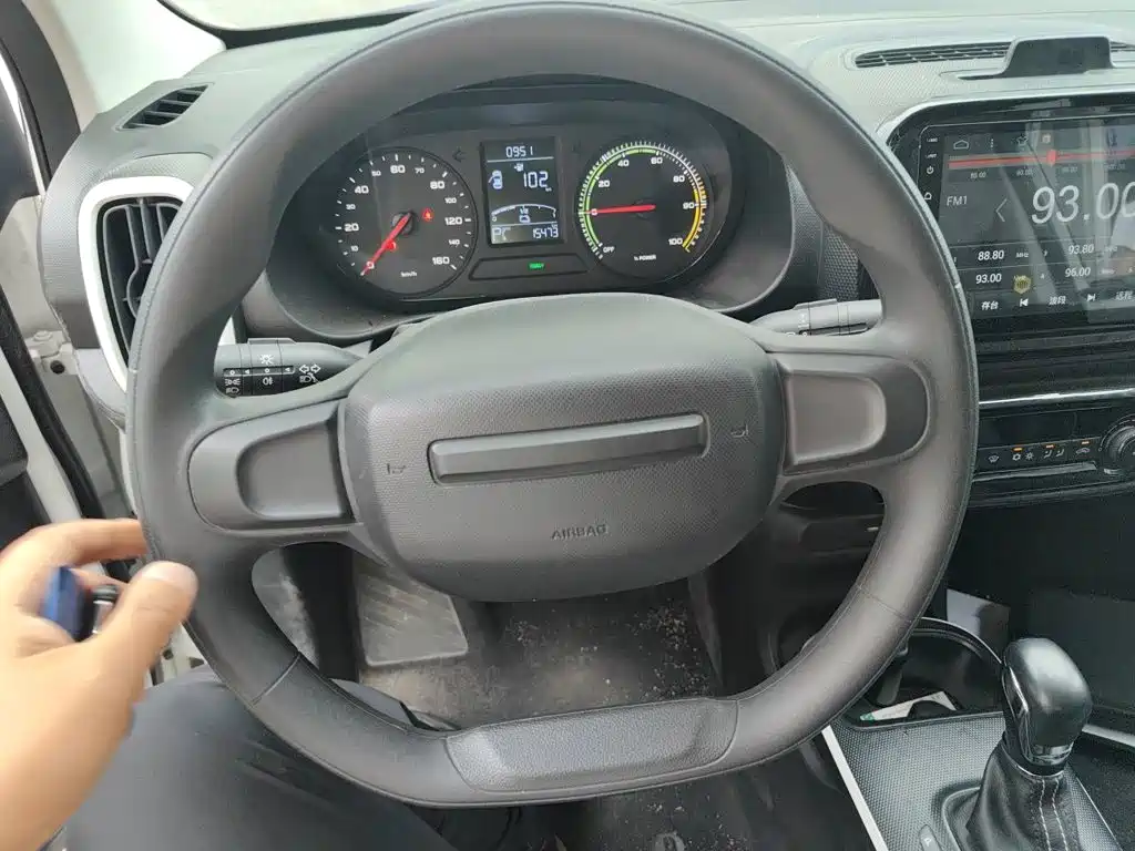 Roewe Clever 2022 311km