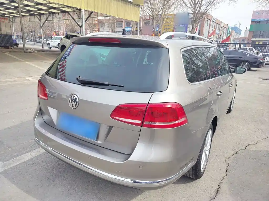 Volkswagen Magotan (Import) — миниатюра 5