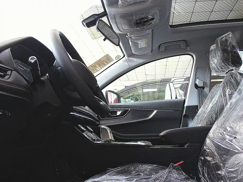 Chery Tiggo 8 — миниатюра 6