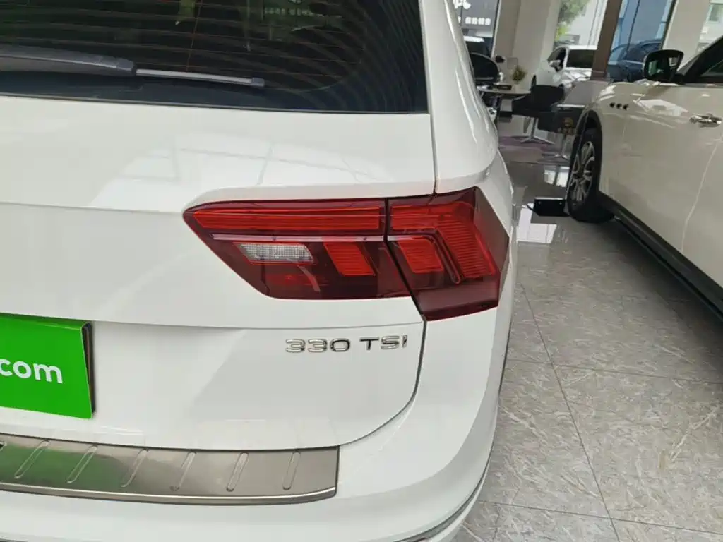 Volkswagen Tiguan L — миниатюра 8