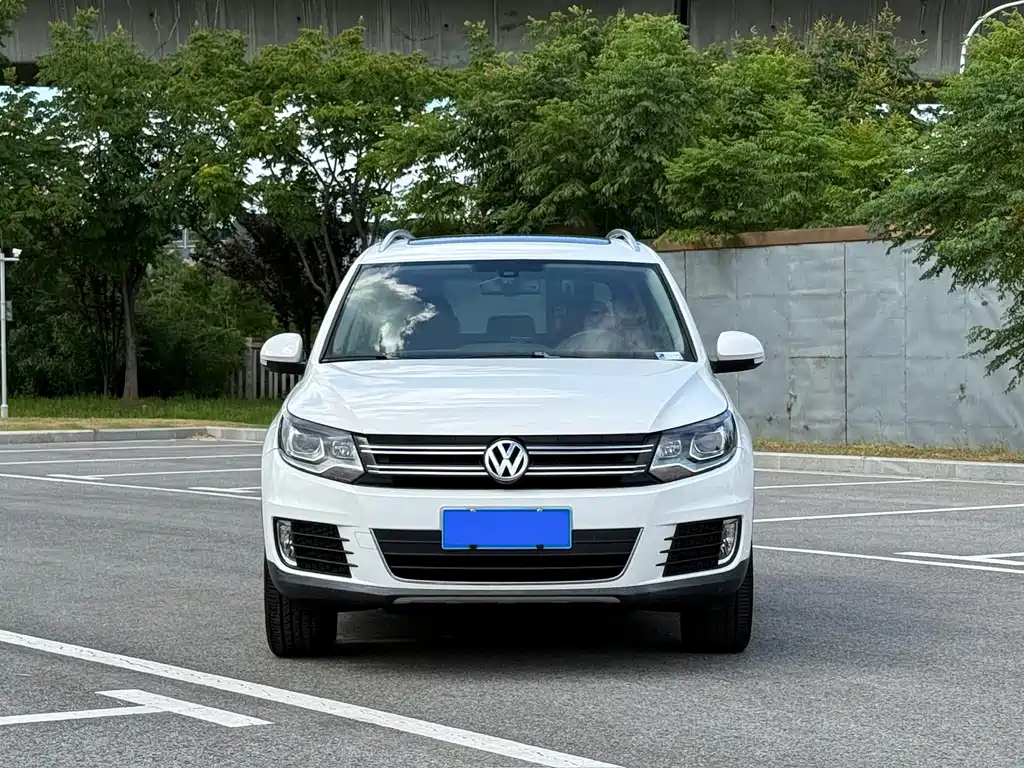 Volkswagen Tiguan — миниатюра 2
