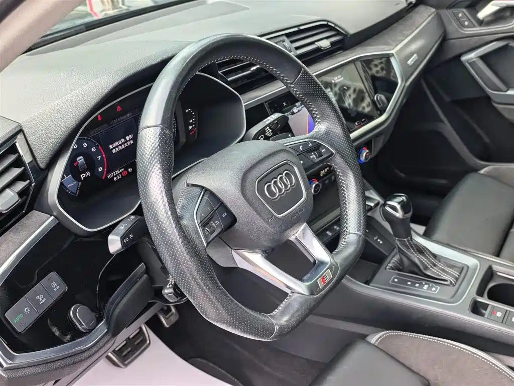 Audi Q3 Sportback — миниатюра 10