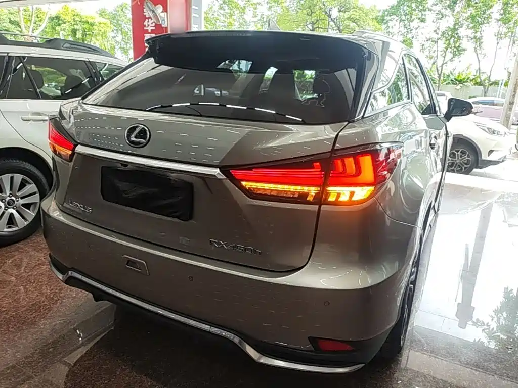 Lexus RX — миниатюра 7