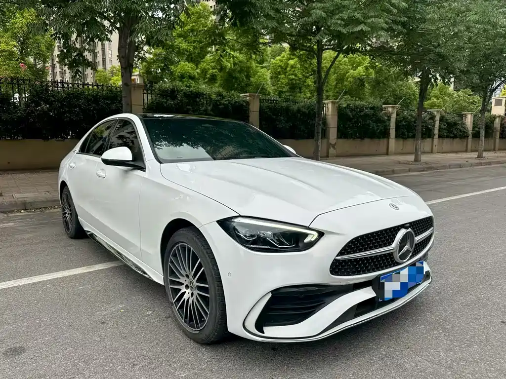 Mercedes-Benz C-Class 2022