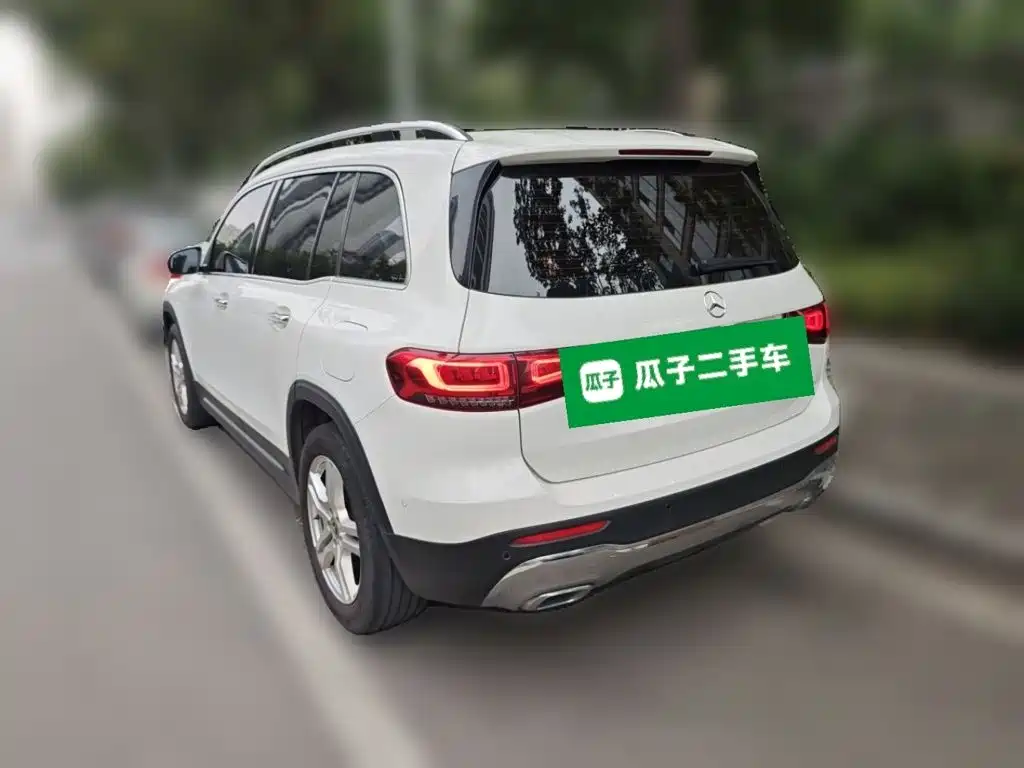 Mercedes-Benz GLB — миниатюра 25