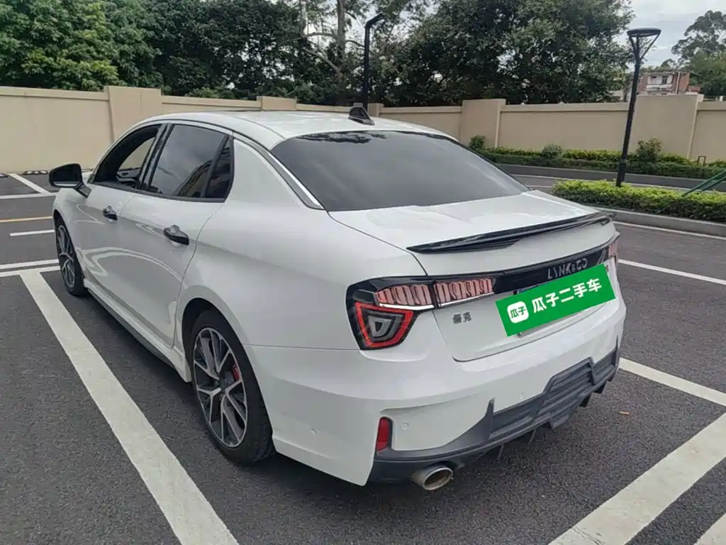 Lynk & Co 03 — миниатюра 5