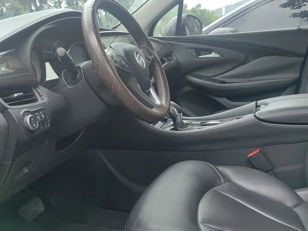Buick Envision Plus — миниатюра 10