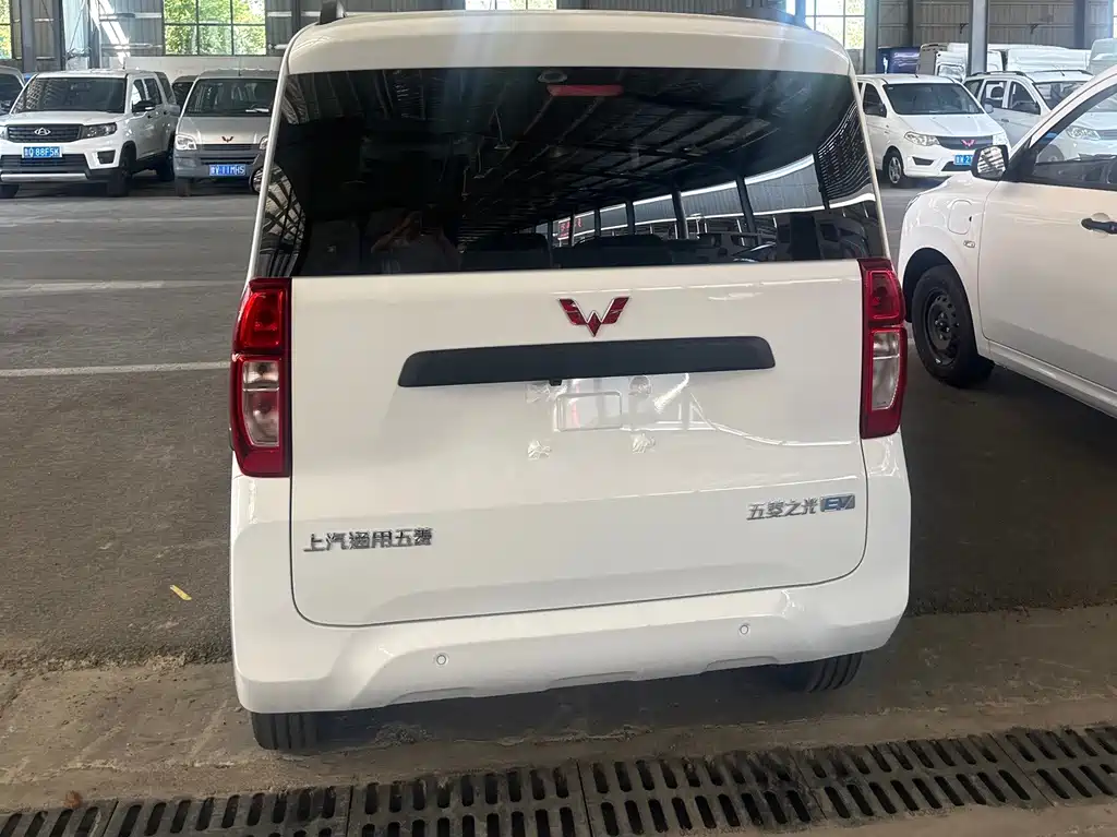 Wuling Zhiguang EV — миниатюра 4