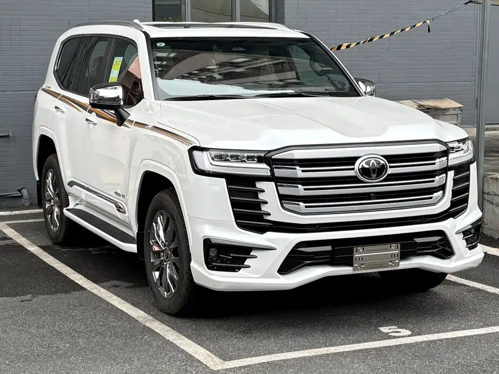 Toyota Land Cruiser LC300 2025 3.5T VX-R