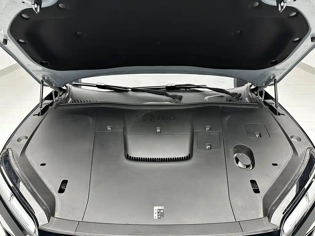 NIO ES6 — миниатюра 19