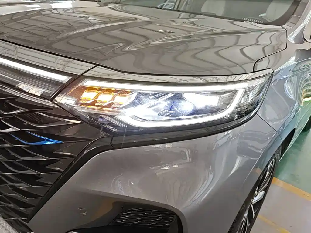 Roewe iMAX8 — миниатюра 24