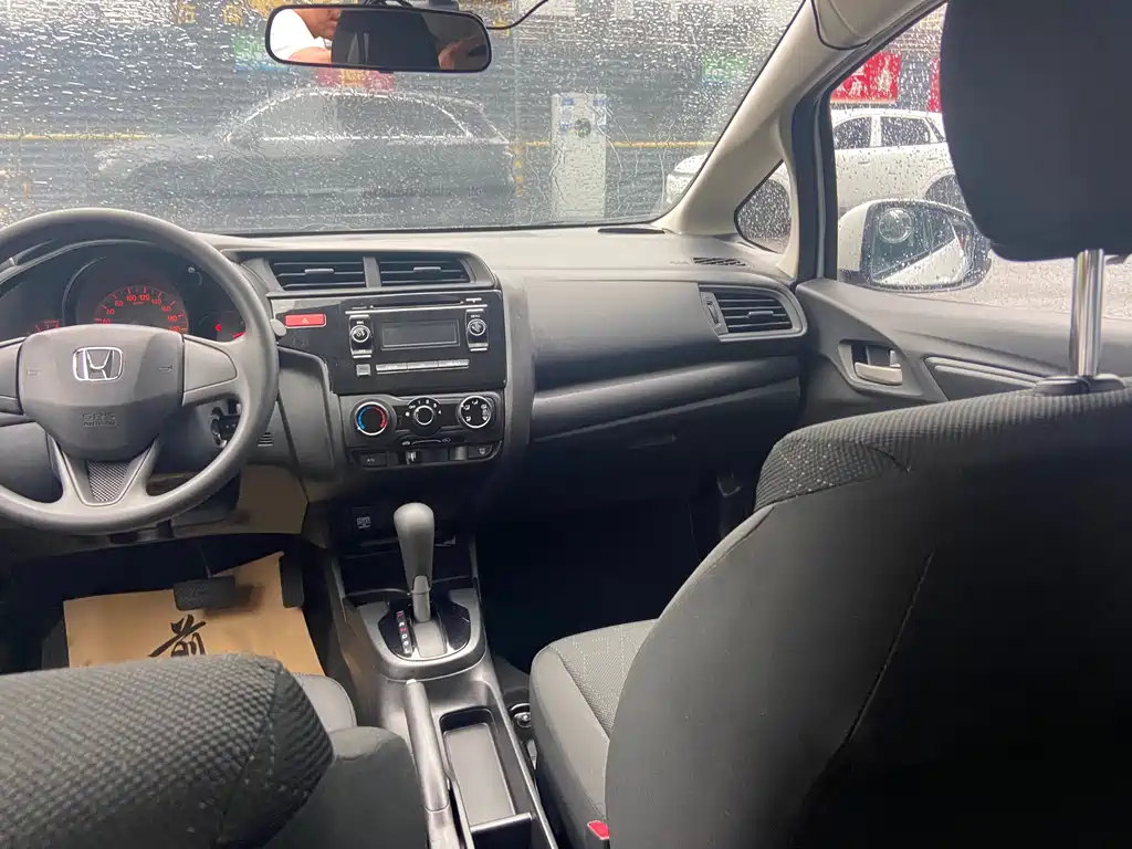 Honda Fit — миниатюра 14