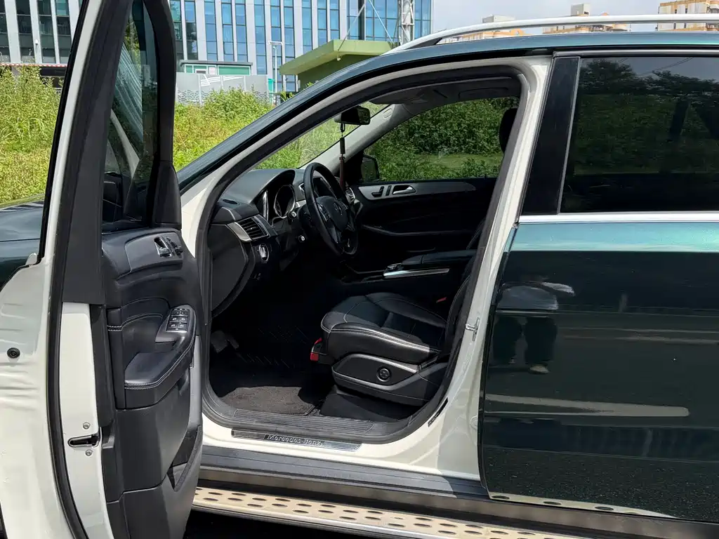 Mercedes-Benz M-Class — миниатюра 4