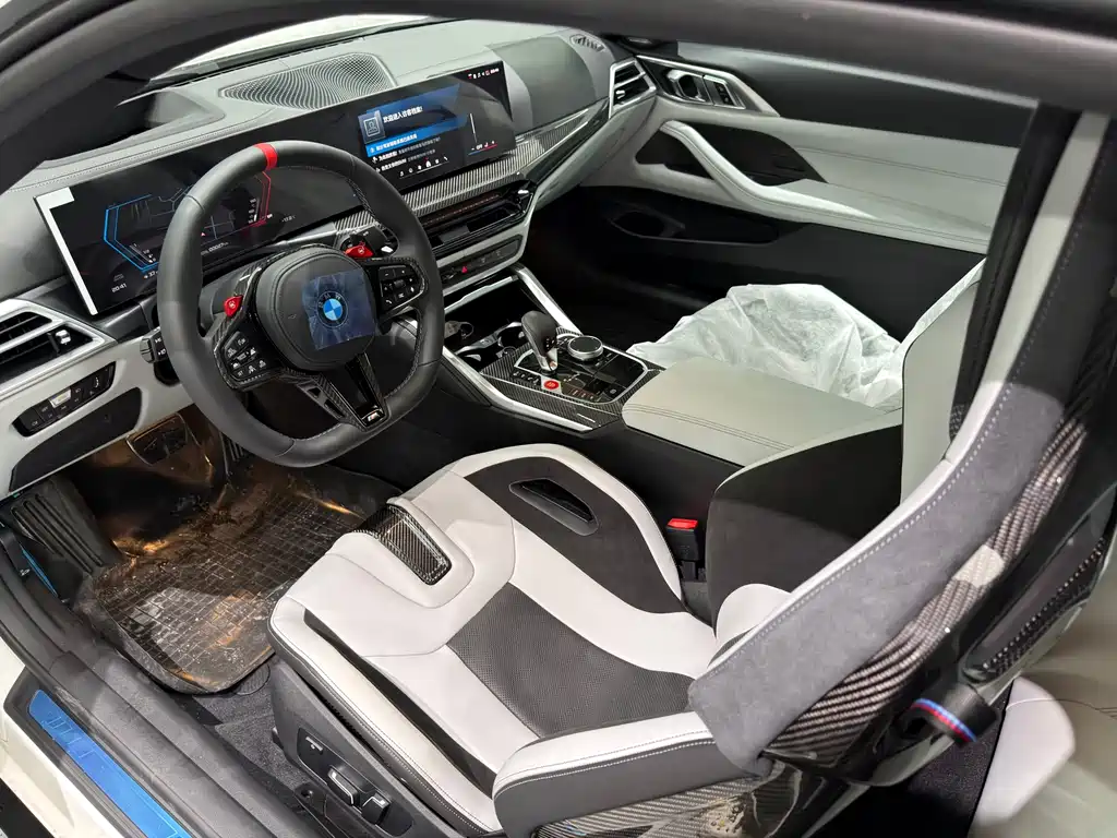 BMW M4 2024 M4 M xDrive