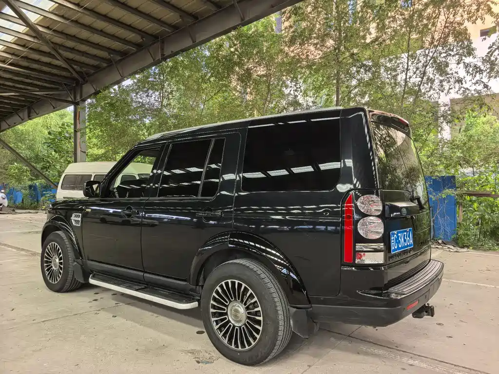 Land Rover Discovery — миниатюра 4