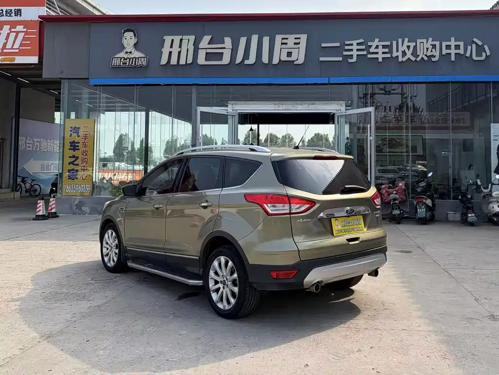 Ford Kuga — миниатюра 7
