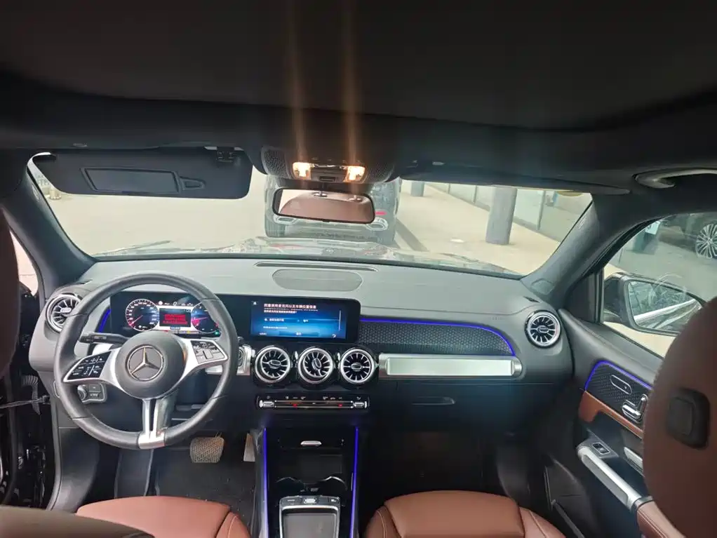 Mercedes-Benz GLB — миниатюра 9