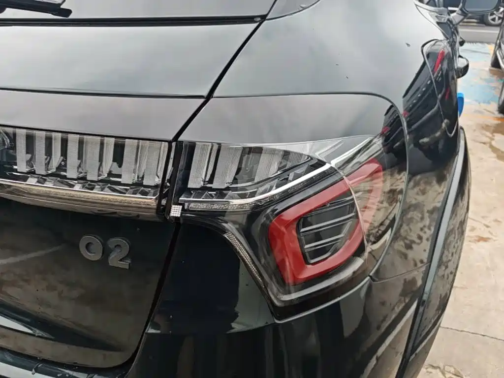 Lynk & Co 02 Hatchback — миниатюра 8