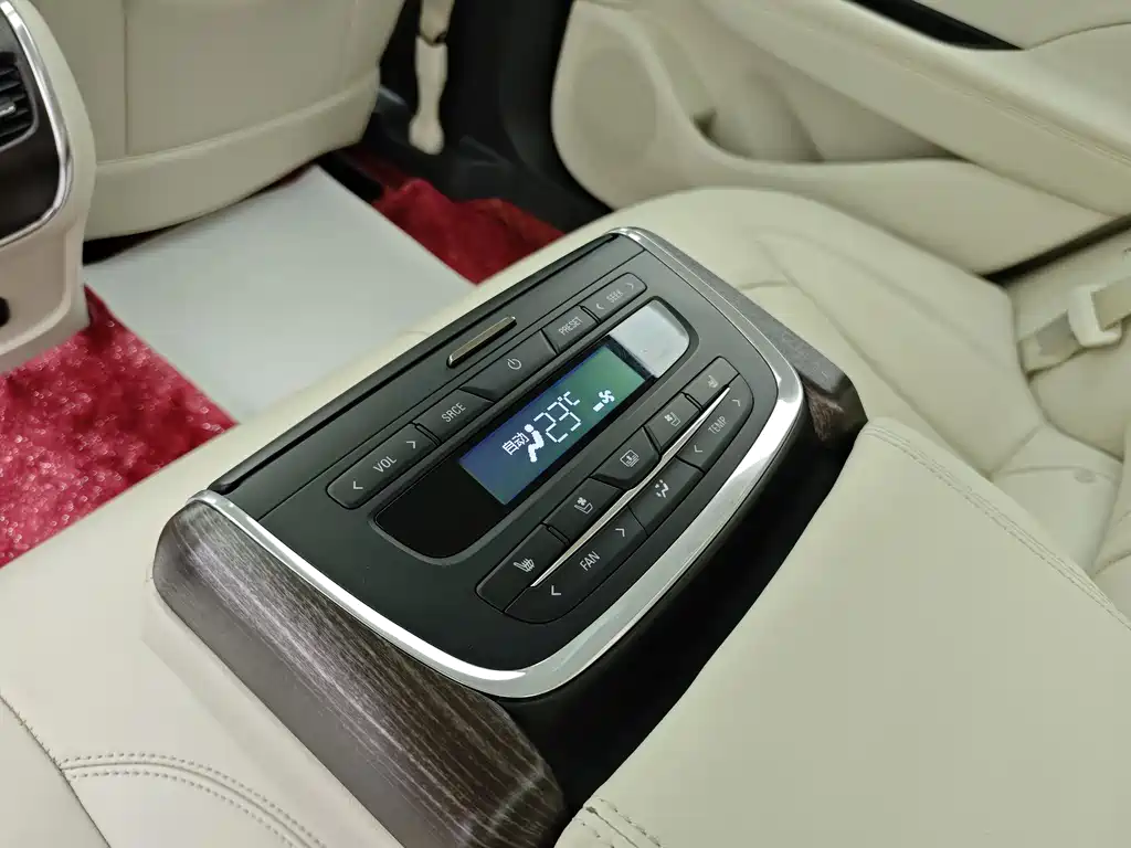 Buick LaCrosse — фотографии объявления, Фото 24