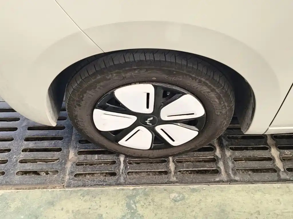 Wuling MINIEV — миниатюра 23